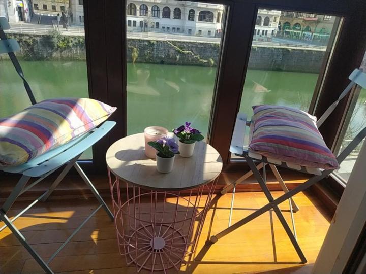 Апартаменти Nuestro Refugio - Casco Viejo Con Wifi Y Parking Gratuito- Більбао Екстер'єр фото